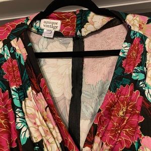 Unique Vintage dress 1X/16 floral fit and flare
